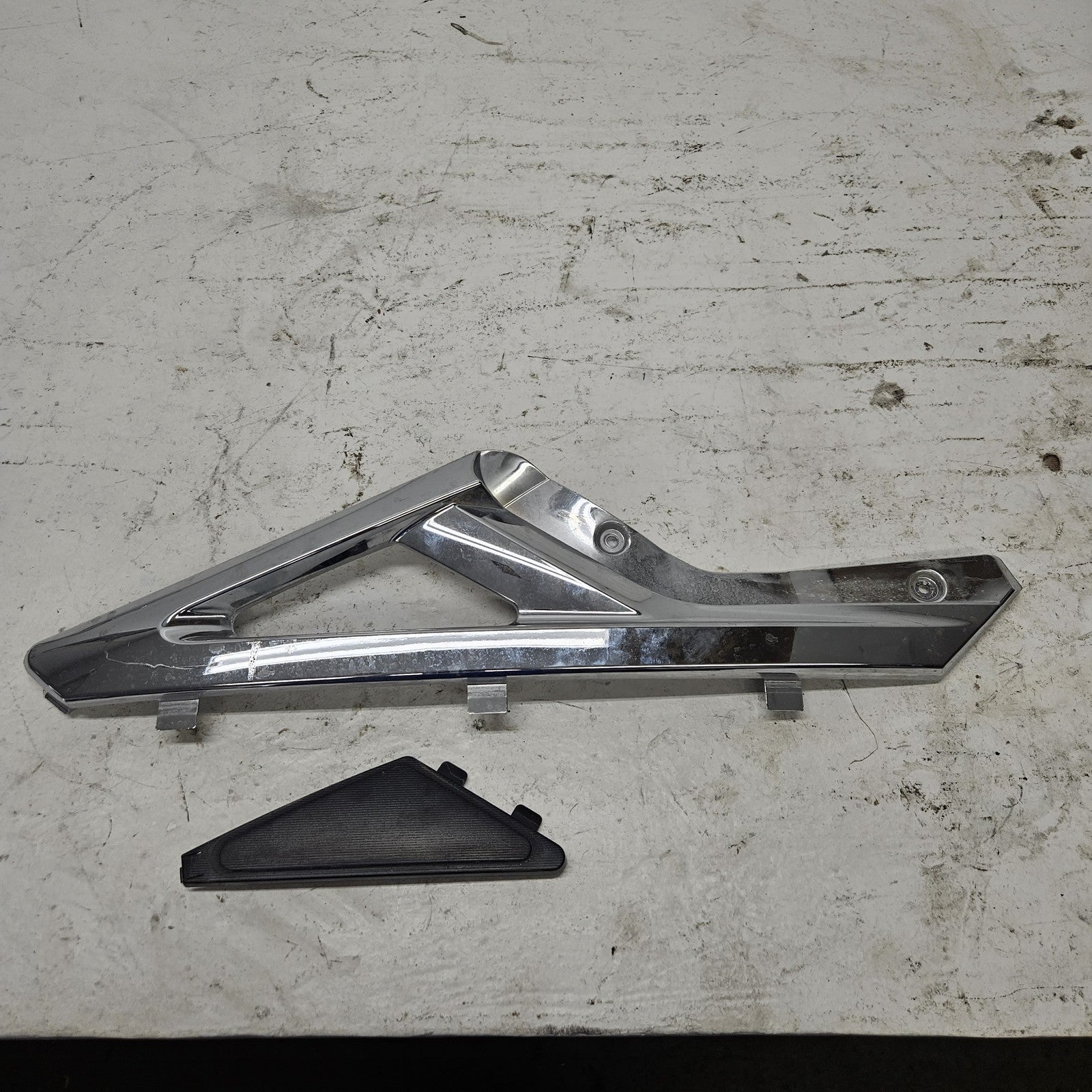 Yamaha WaveRunner 2015-2019 VX VXS VXR RH Chrome Trim + Insert F2X-U377G-00-00