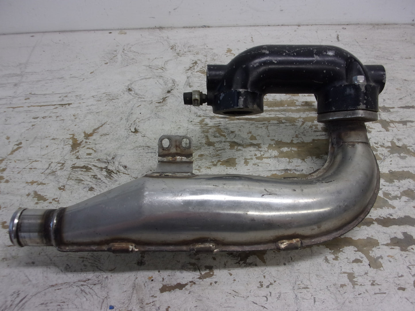 Kawasaki Jet Ski 1976-1992 JS440 OEM Complete Chamber + Pipe 18001-520