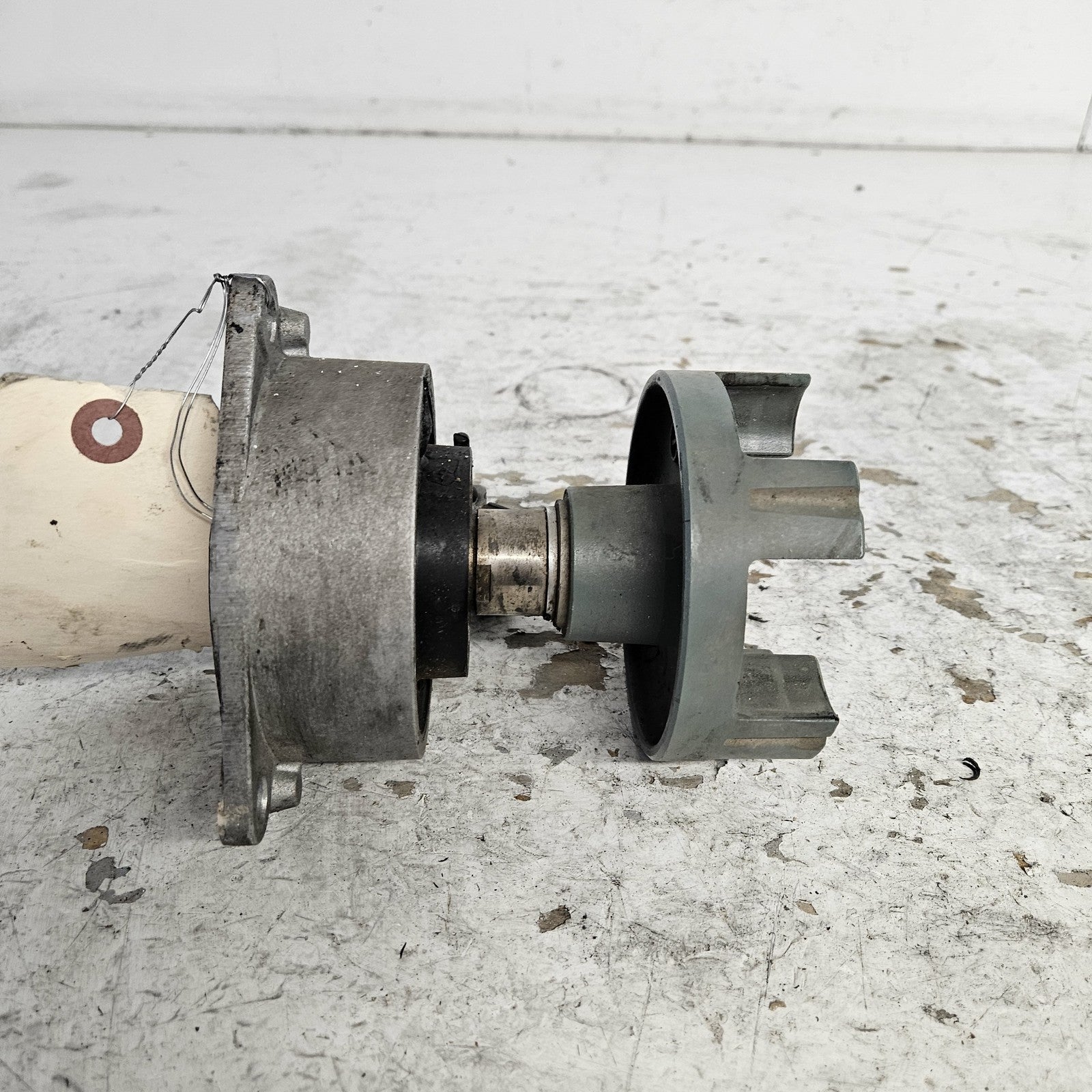 Yamaha 1997 WaveVenture 1100 Bearing Housing + Coupler Part# 61X-45332-02-97
