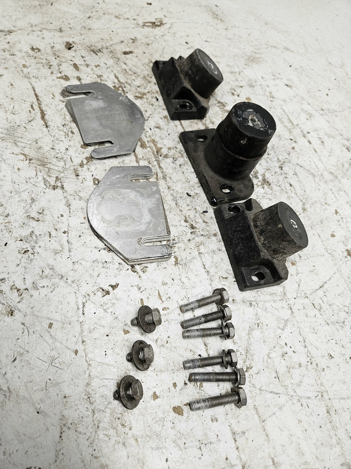 SeaDoo Bombardier 1998 XP LTD OEM Engine Damper Set + Shims + Hardware 270000369