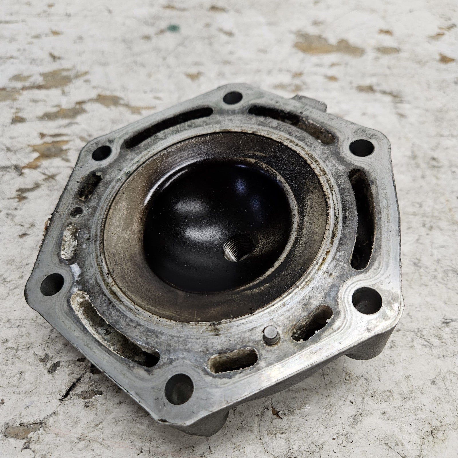 Kawasaki PWC Jet Ski 1999-2005 STX-R Ultra 150 OEM Cylinder Head # 11001-3741