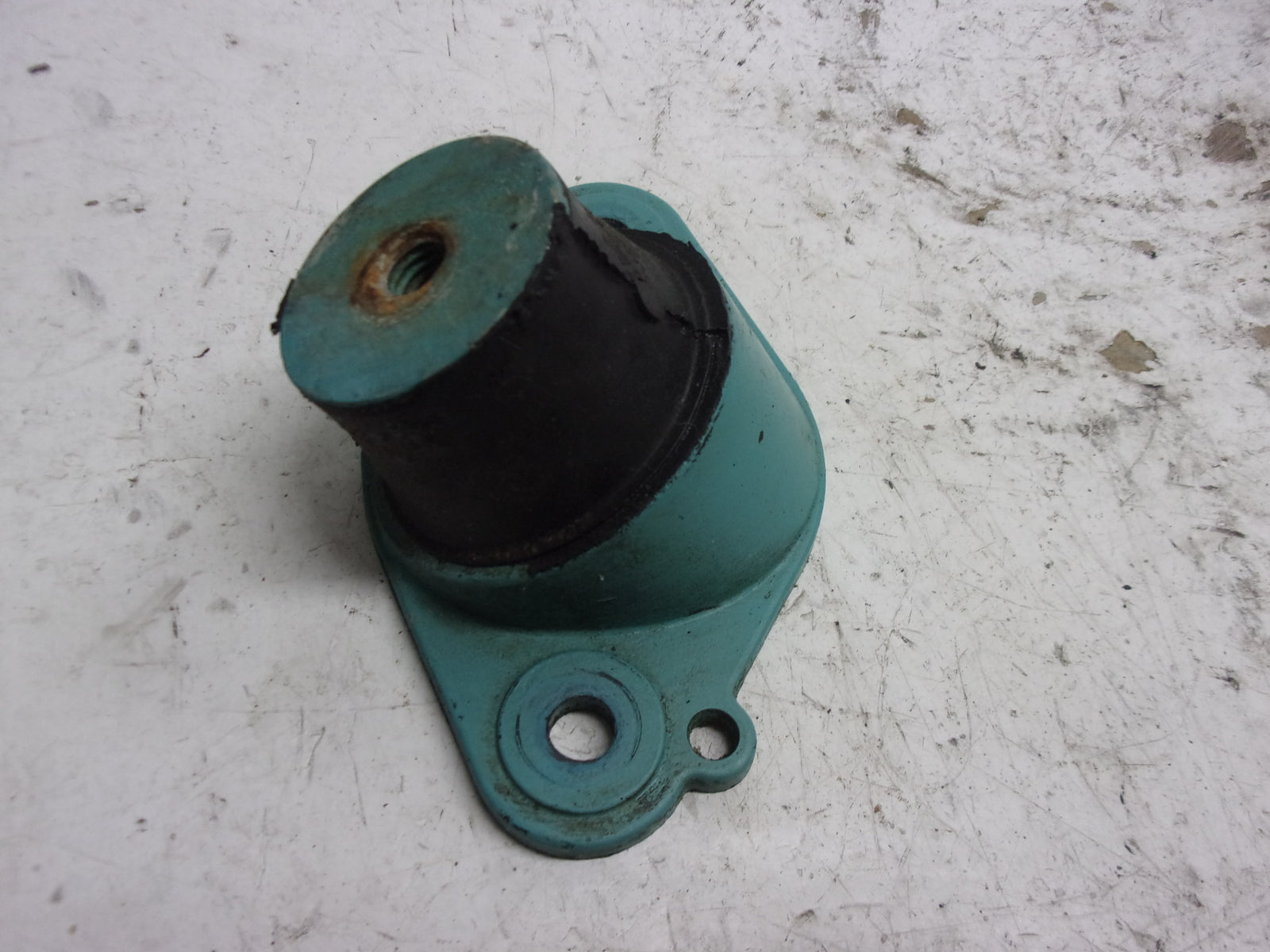 Kawasaki Jet Ski 1986-1999 SX SXI TS SC XI X2 OEM Engine Mount Set # 92160-3757