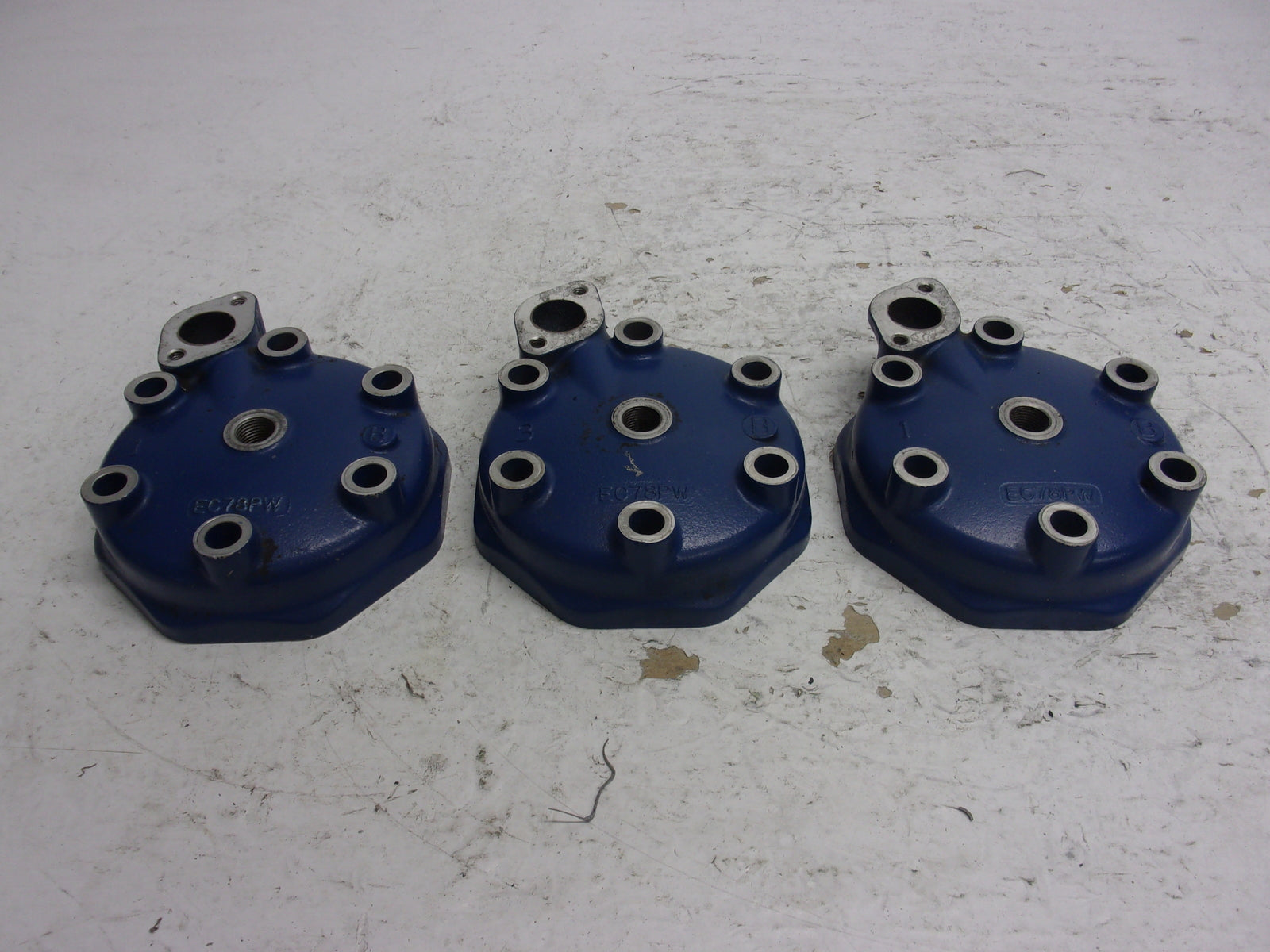 Polaris PWC Watercraft 1995-1997 SLT SLX SL OEM Cylinder Head Set Part# 3240250