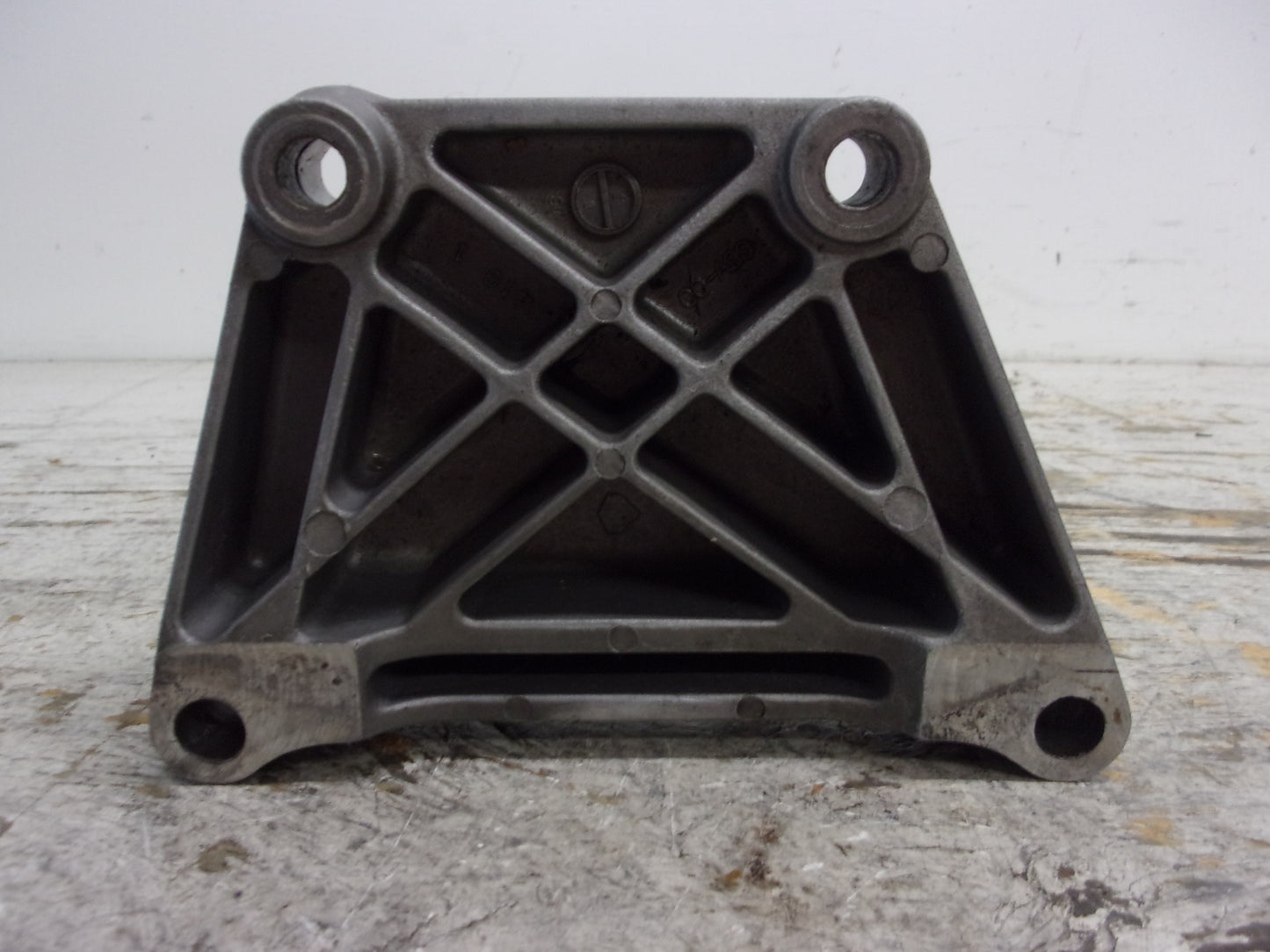 Yamaha Waverunner 2016-2020 EX VX V1 OEM Engine Bracket Set Part 6EY-41661-00-00