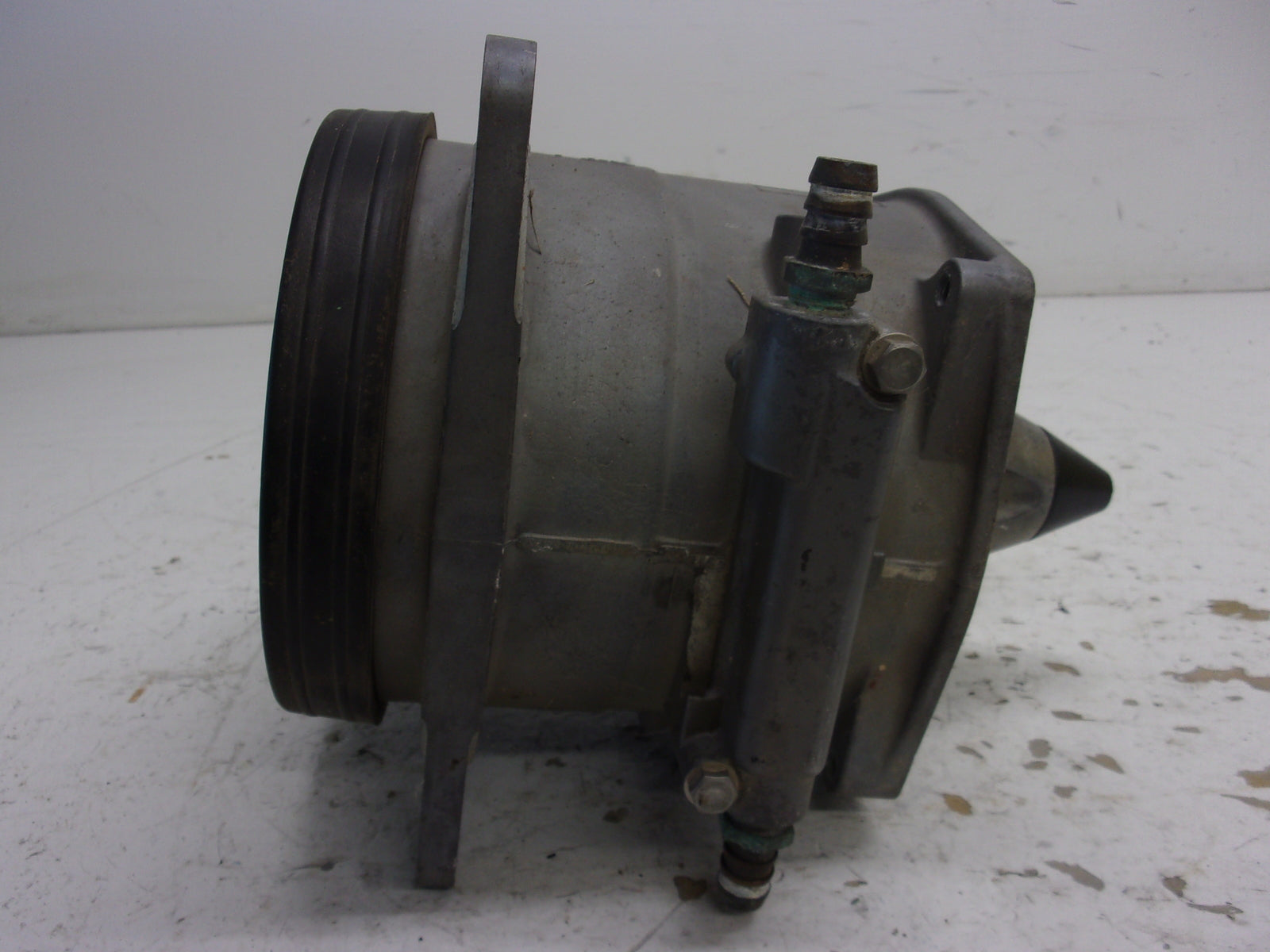 Kawasaki PWC Jet Ski 2003-2004 STX-12/15 STX-R OEM Vane Guide Part# 59496-3737