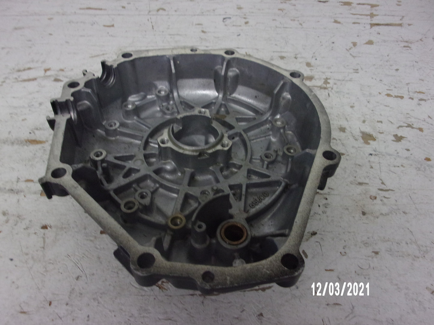 Yamaha WaveRunner PWC 1998-2003 SUV SV GP XL OEM Flywheel Cover 65U-81337-00-8P