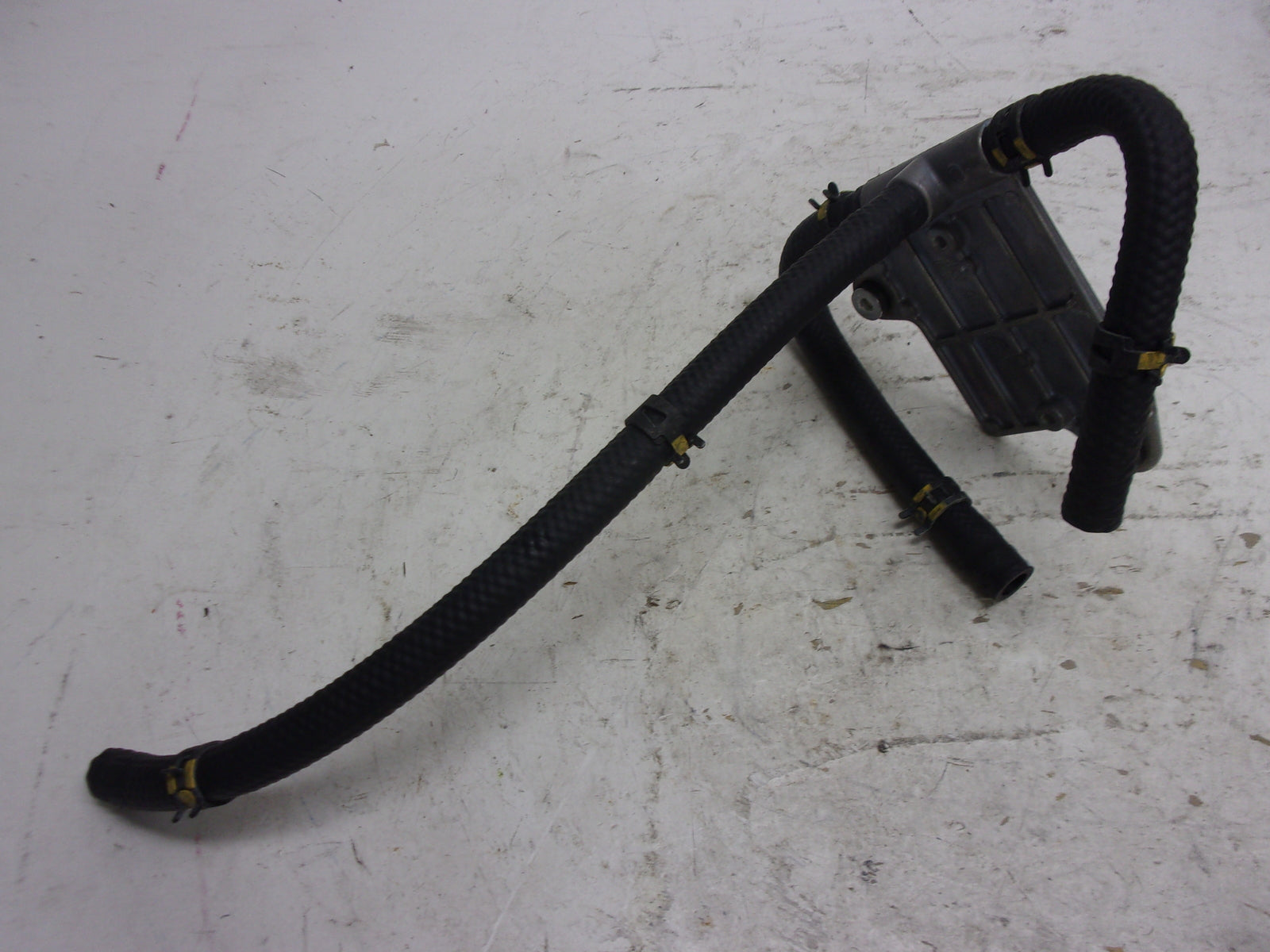 Yamaha 2016-2022 V1 EX VX Barely Used OEM Rectifier Plate + Hose 6EY-81975-00-00