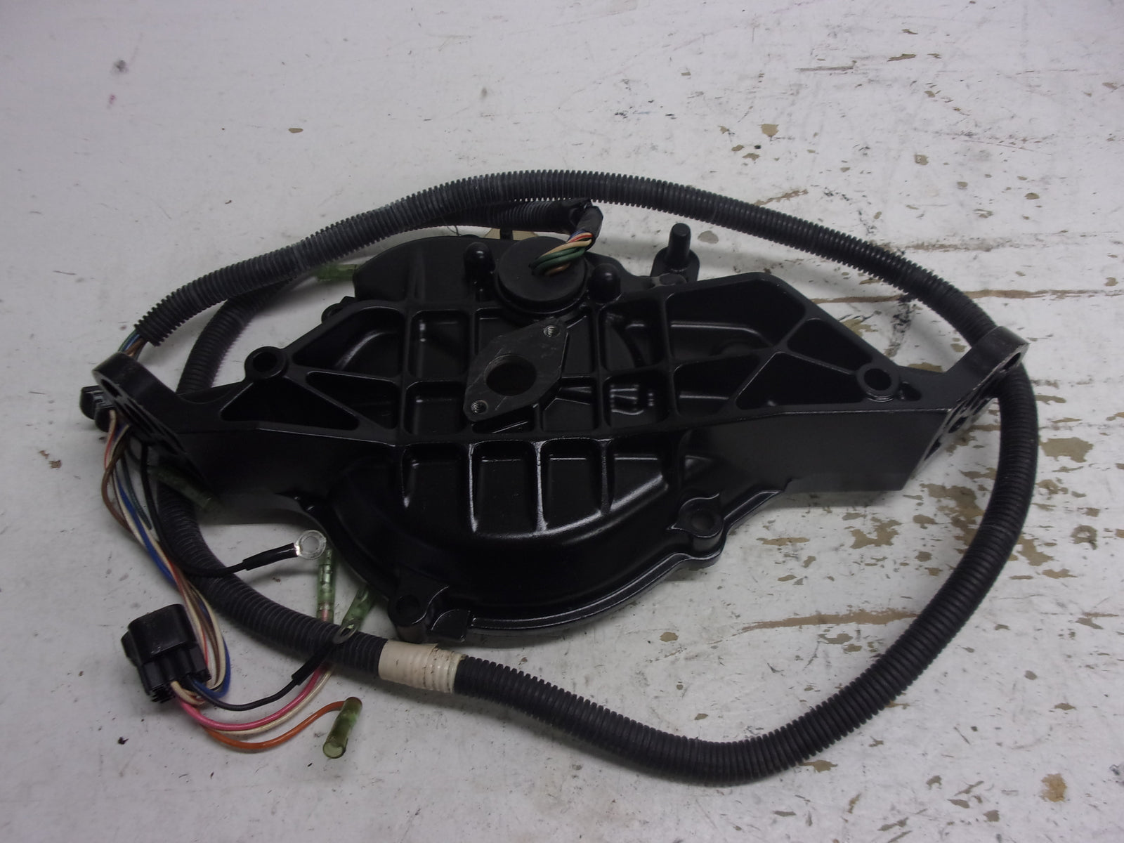 Yamaha 1999-2000 GP XL 800 Oil Pump Stator + Flywheel Cover # 66E-81337-10-8P
