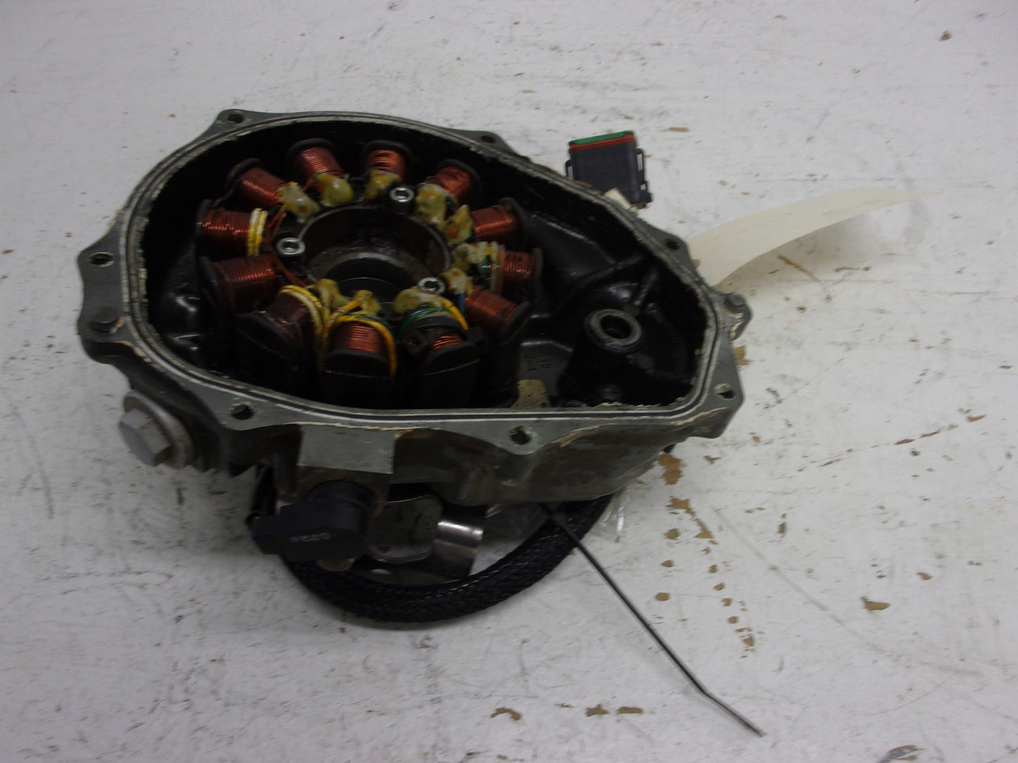 Kawasaki Jet Ski 2000-2004 STX D.I Ultra 130 OEM Stator + Cover Part# 14031-3727