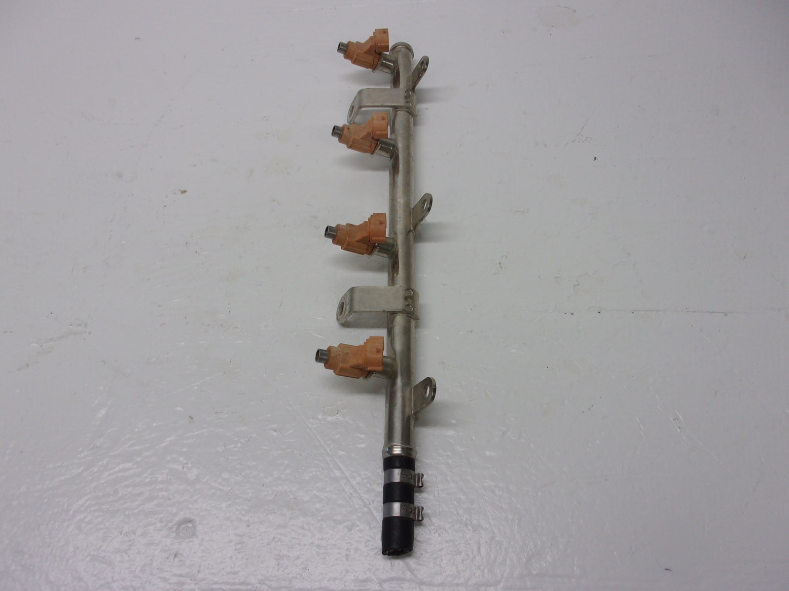 Yamaha Waverunner 2005-2011 VX VX1100 OEM Fuel Rail + Injectors 60E-13761-10-00