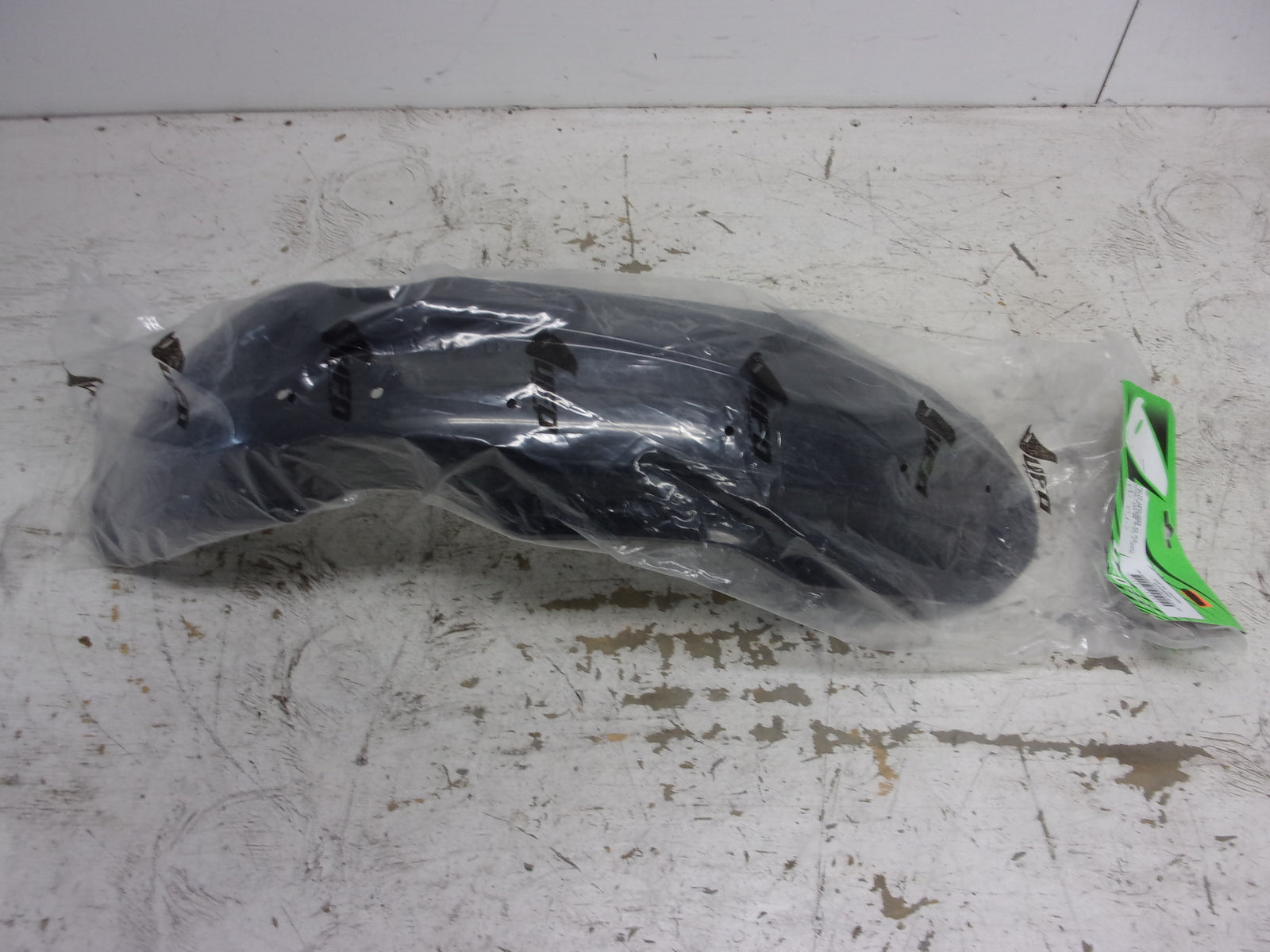 UFO Black Front Fender For Suzuki RM 125-250 01-08, RMZ 07-09 # SU03985-001
