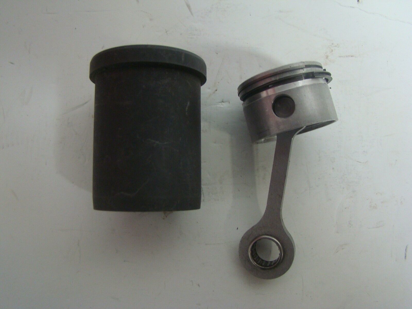 Sea Doo Bombardier 00-03 GTX DI RX DI LRV Compressor Sleeve + Piston # 290923910