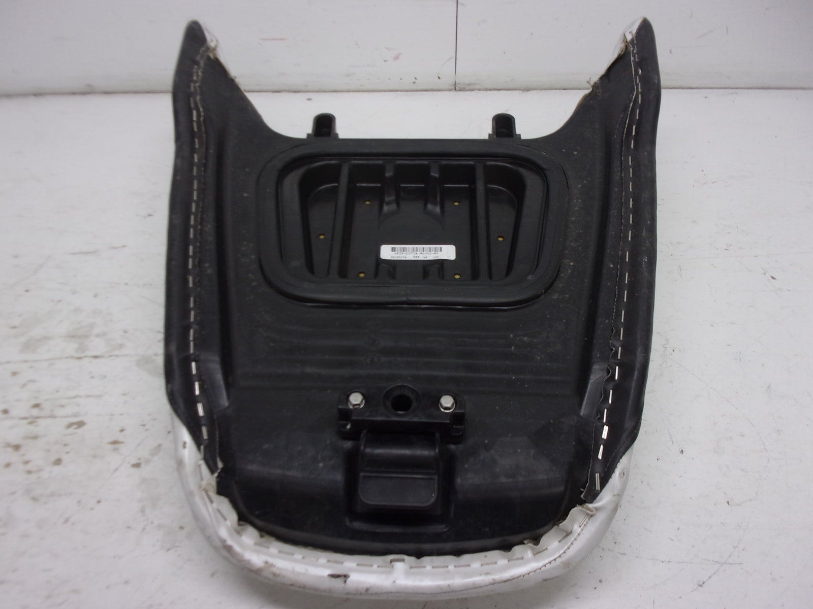 Yamaha WaveRunner 2017-2019 VX Cruiser/Deluxe OEM Passenger Seat F2X-U372A-90-00
