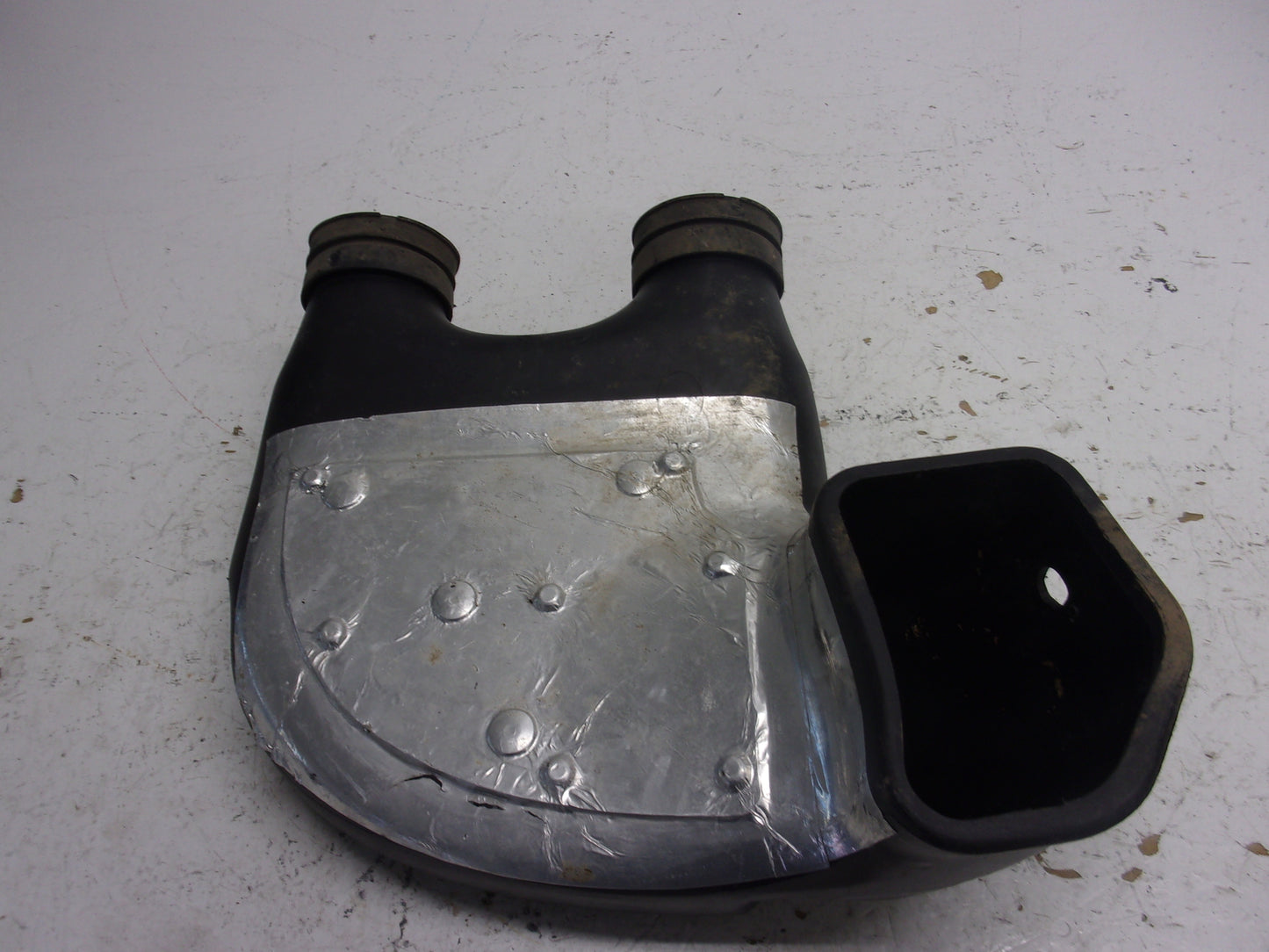 Polaris Snowmobile 2006 RMK Fusion Switchback OEM Intake Boost Box Part# 1203147