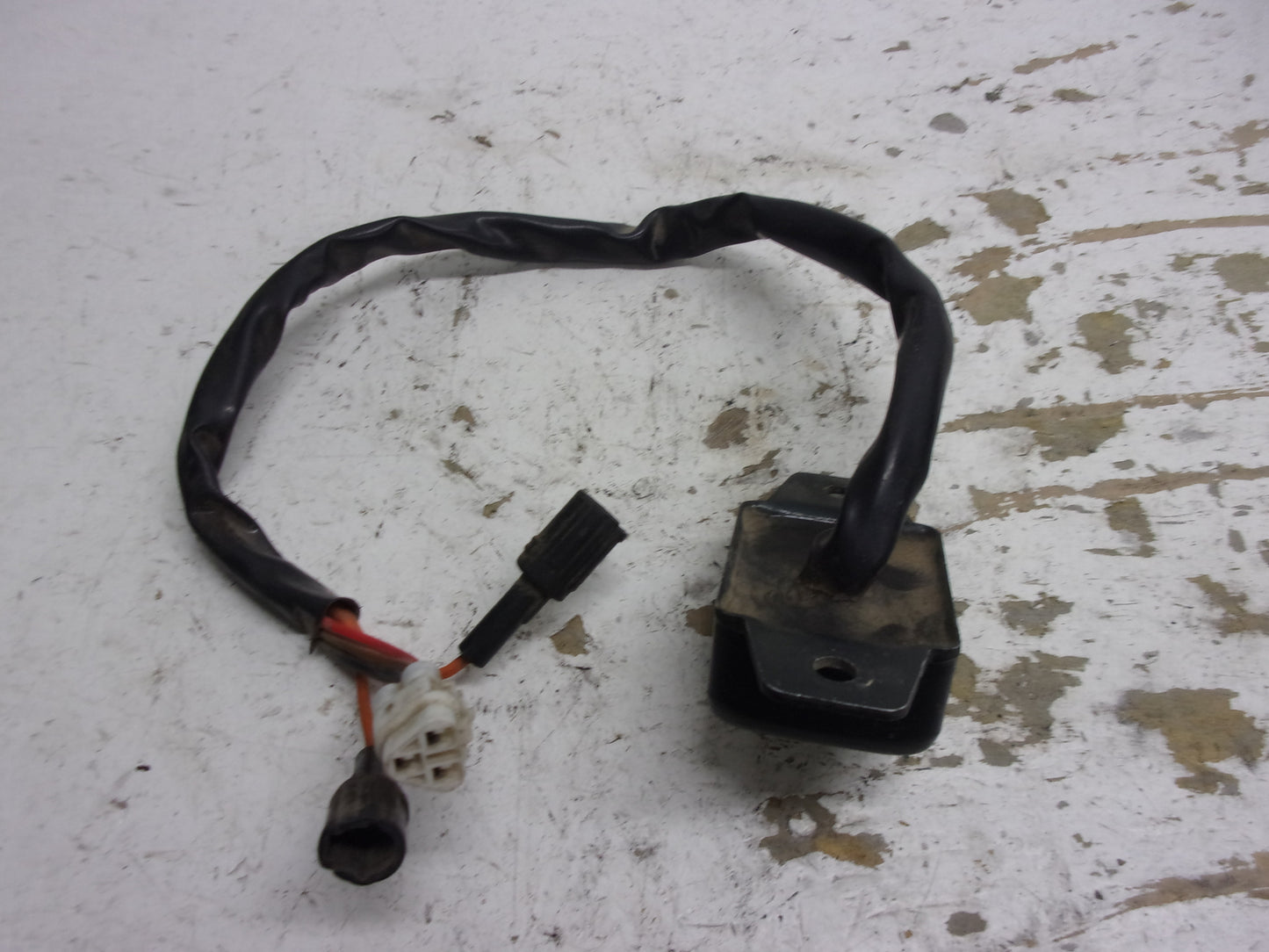 Kawasaki Jet Ski 1994-1995 Super Sport XI OEM Trim Meter Relay Part# 27034-3705