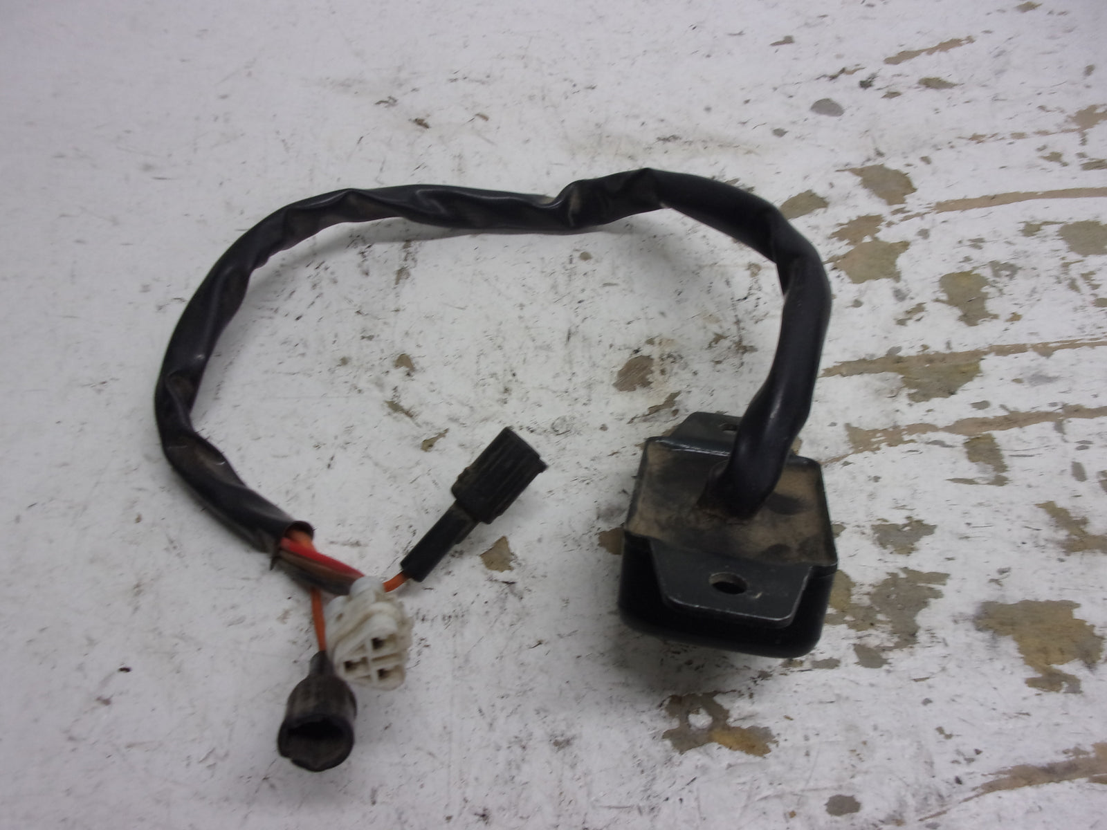 Kawasaki Jet Ski 1994-1995 Super Sport XI OEM Trim Meter Relay Part# 27034-3705
