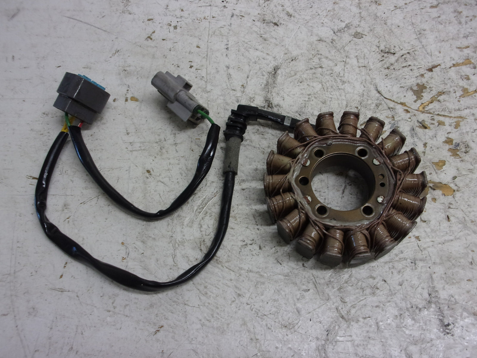 Honda  Aquatraxx 2002-2003 F-12 F-12X OEM Stator / Generator Part# 31120-HW1-671