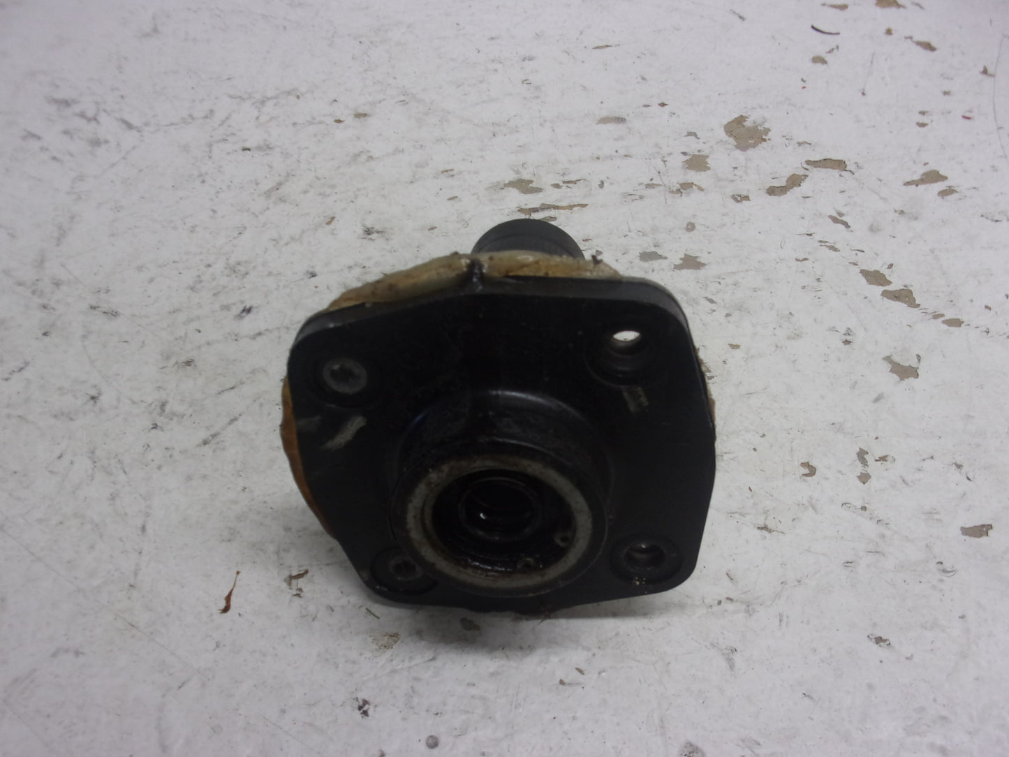 Kawasaki Jet Ski 1996-2008 STX Ultra 130/150 OEM Drive Shaft Holder # 13280-3730