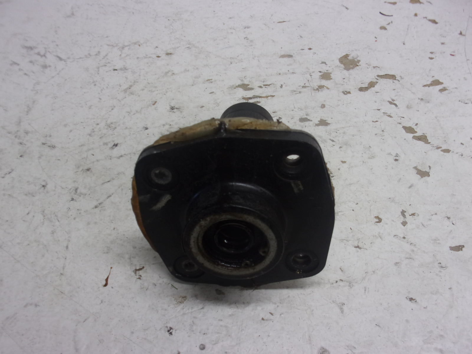 Kawasaki Jet Ski 1996-2008 STX Ultra 130/150 OEM Drive Shaft Holder # 13280-3730
