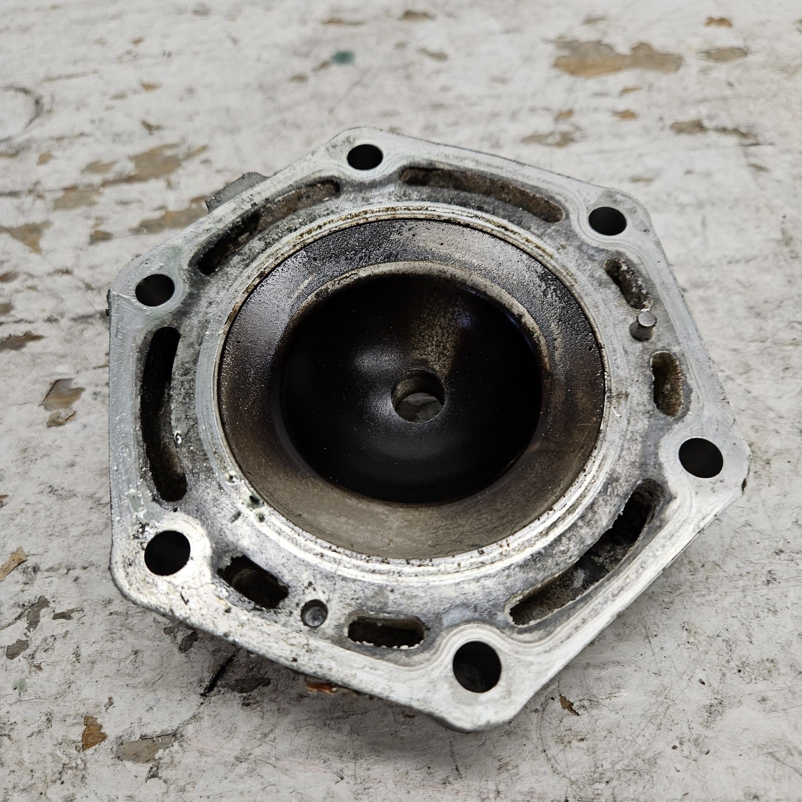 Kawasaki PWC Jet Ski 1999-2005 STX-R Ultra 150 OEM Cylinder Head # 11001-3741