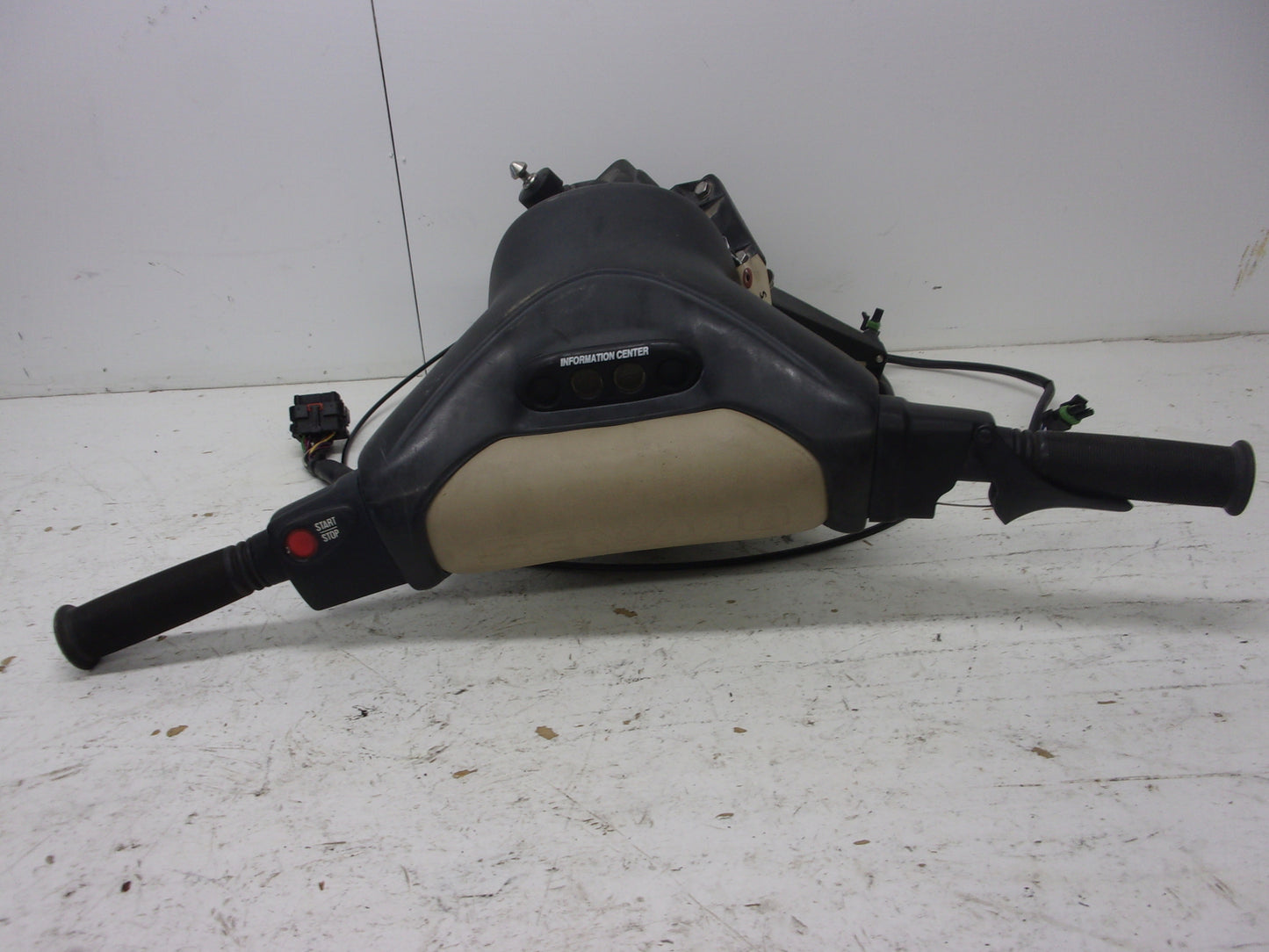 Sea Doo Bombardier 1998 GTX RFI OEM Complete Handlebar Assembly # 277000515