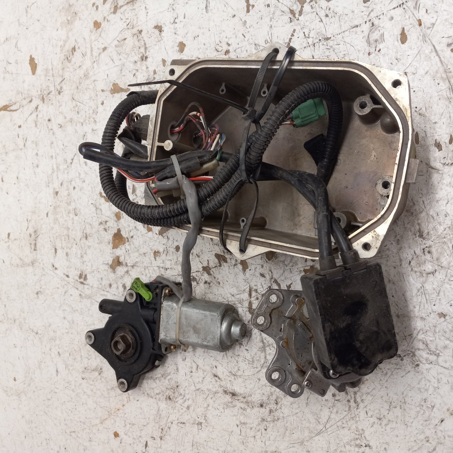 Kawasaki Jet Ski 1999-2005 Ultra 130/150 OEM Trim Control Unit # 21175-3712