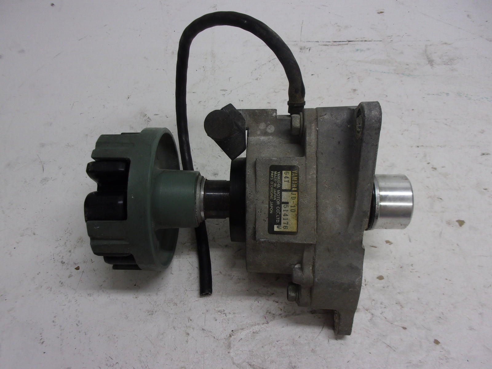 Yamaha Waverunner 1997 WaveVenture 1100 OEM Bearing Housing # 61X-45332-02-97