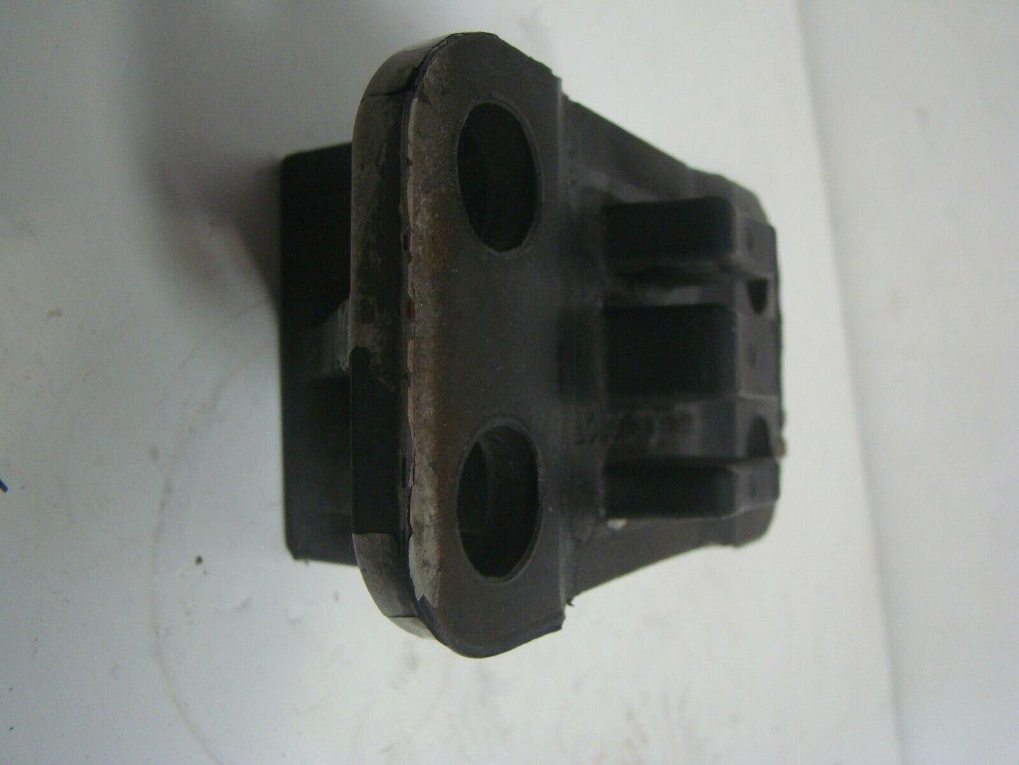 Yamaha 1999-2004 XL 700 WaveVenture 700 760 Upper Mount Stopper 63N-44532-01-00