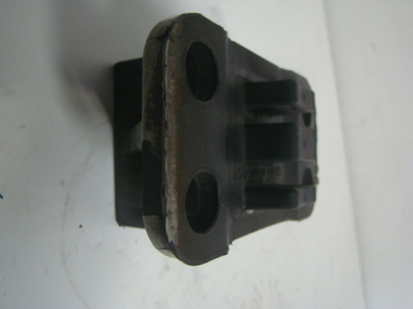 Yamaha 1999-2004 XL 700 WaveVenture 700 760 Upper Mount Stopper 63N-44532-01-00