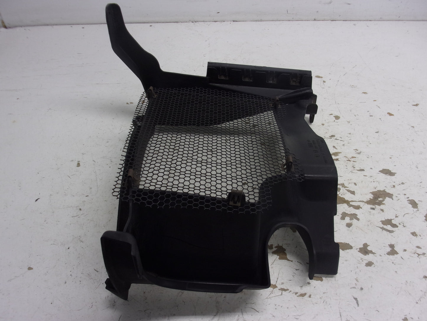 Can-Am Roadster 2008-2010 Spyder RS GS OEM Right Radiator Hub Cap Part# 70500148
