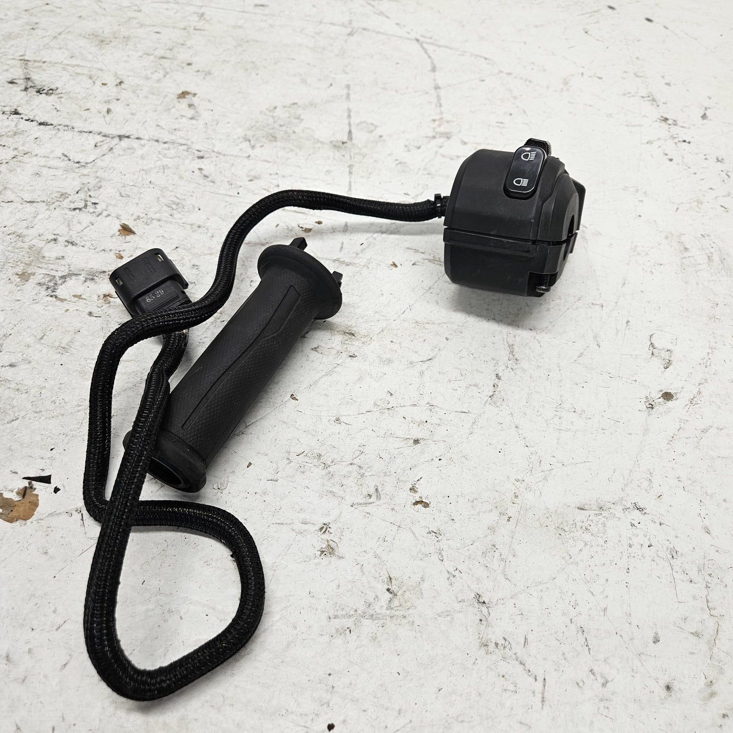 Can-Am Roadster 2019-2020 Ryker OEM Left Handlebar Switch + Grip Part# 710005274