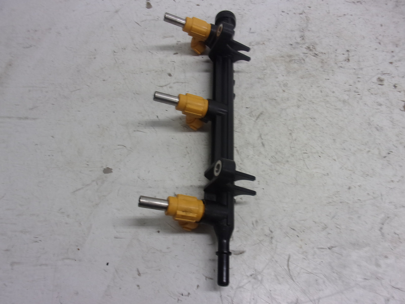 Yamaha 2016-2017 VX V1 EX Barely Used OEM Fuel Rail + Injectors 6EY-13761-00-00