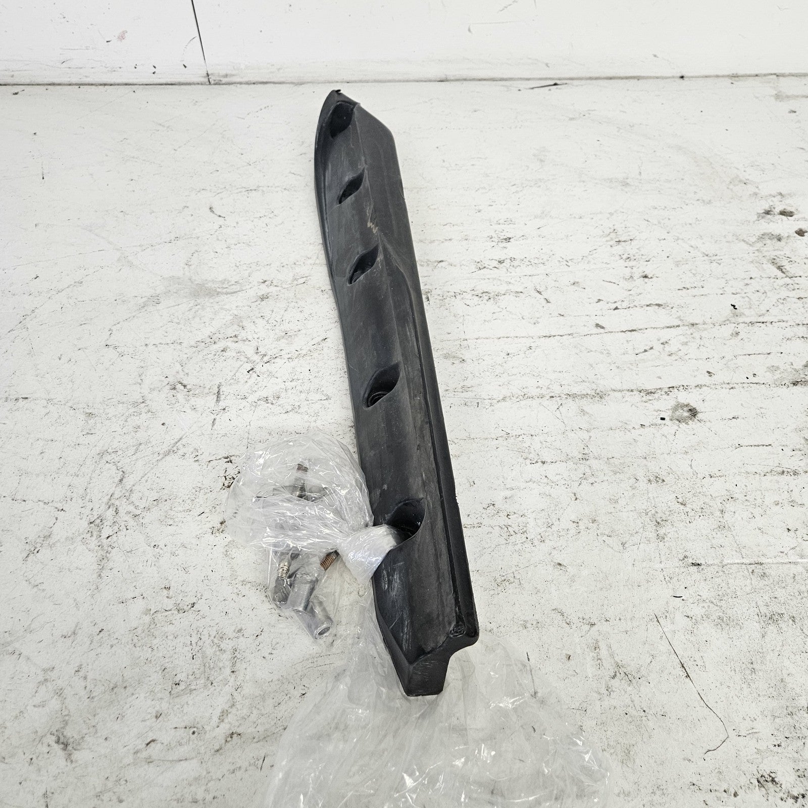Yamaha WaveRunner 2004-2022 FX VX VXS VXR GP OEM Right Sponson # F1S-U883P-01-00
