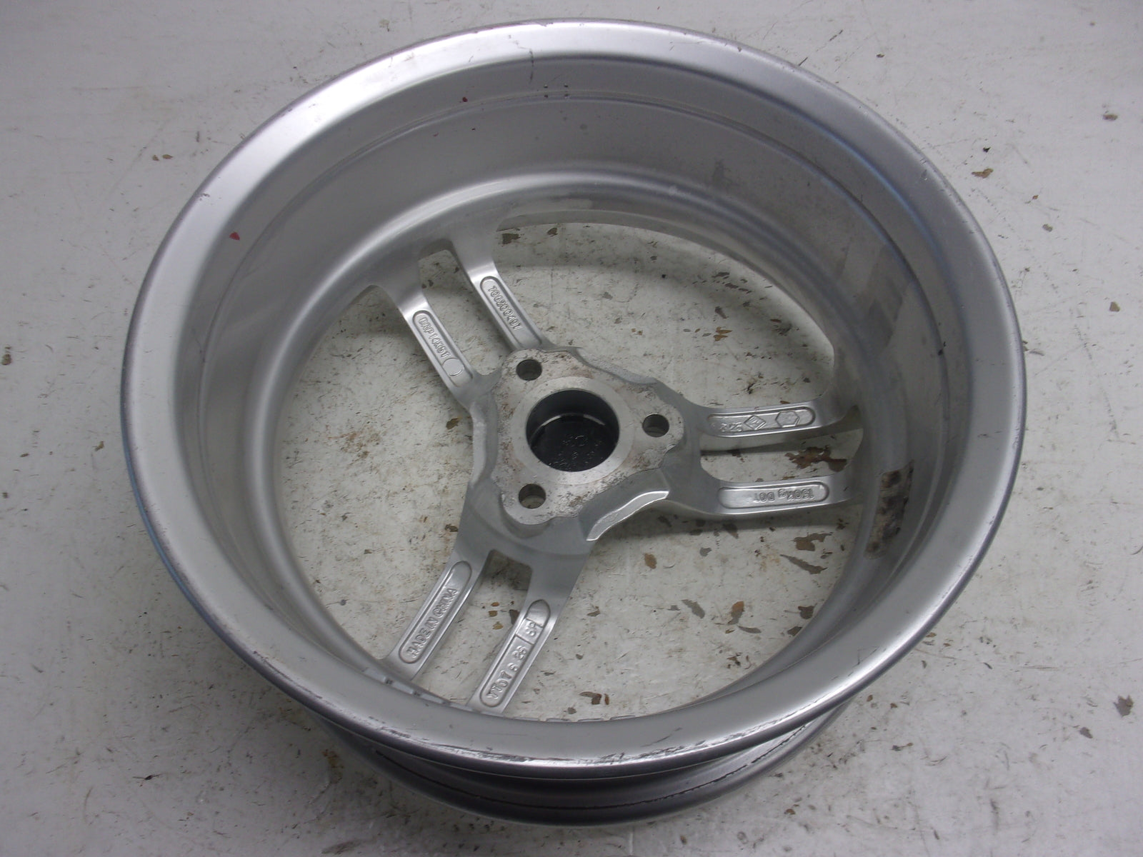 Can-Am Roadster 2010-2012 Spyder RS-S OEM Silver Front Wheel # 706201058