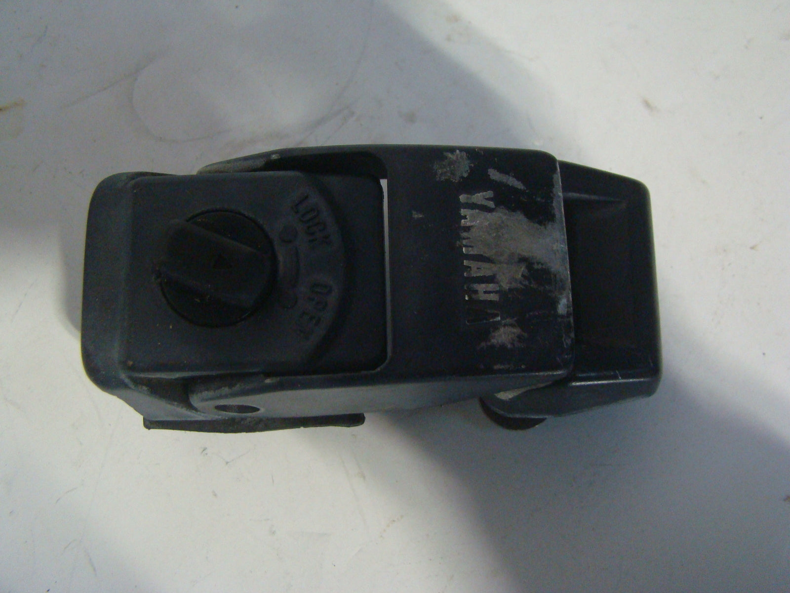 Yamaha Waverunner 1994-1995 FX1 Waveraider 700 Hatch Latch FX1-62840-01-00
