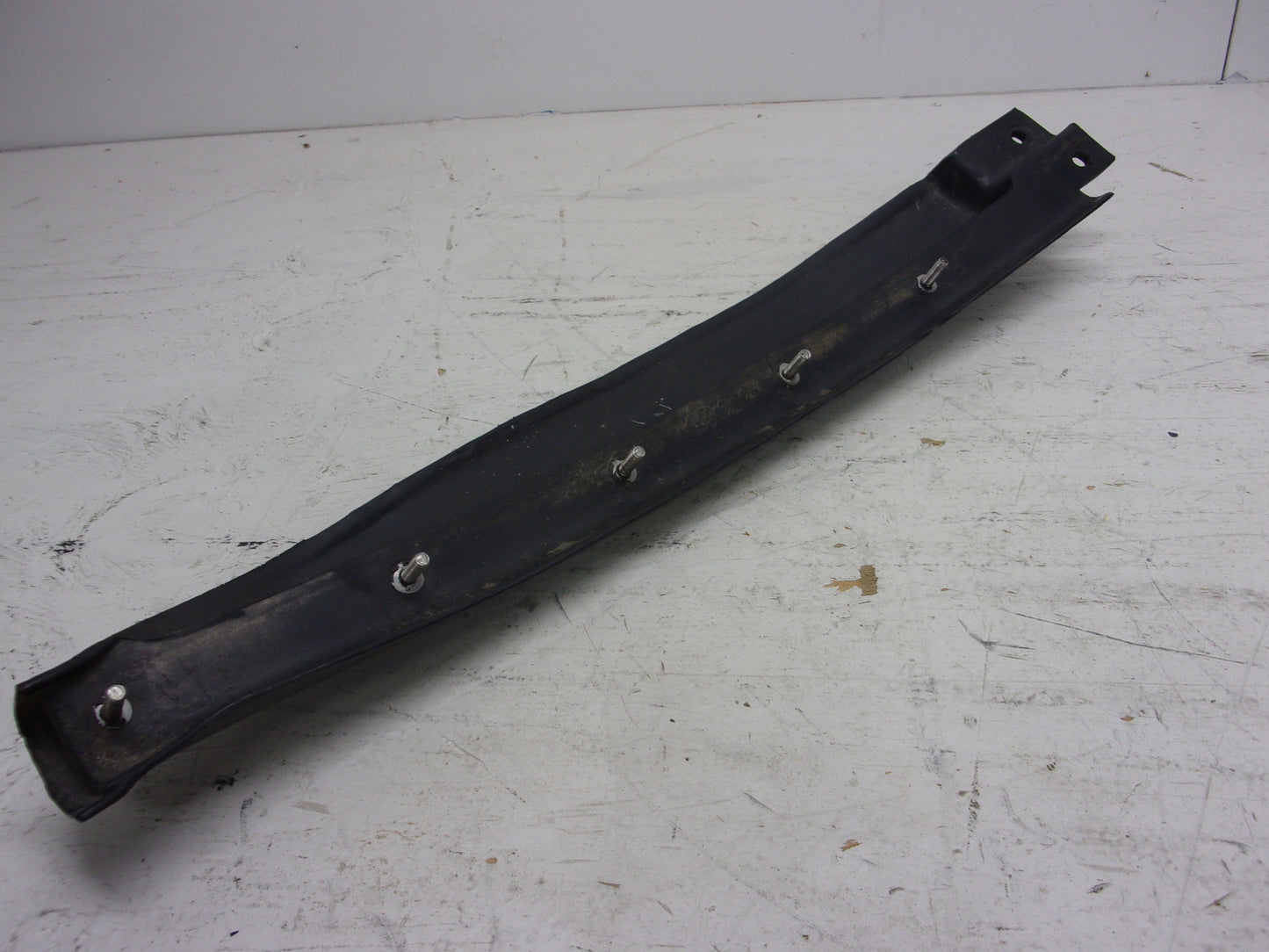 Yamaha Waverunner 1992-1993 WR3 650 OEM Black Right Side Bumper GA9-U251C-20-00