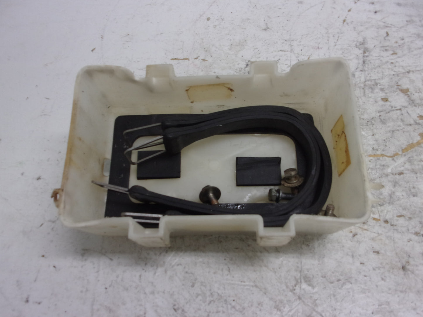 Yamaha WaveRunner 1998-2011 XL FX GP OEM Battery Box + Straps # GP7-U8211-00-00