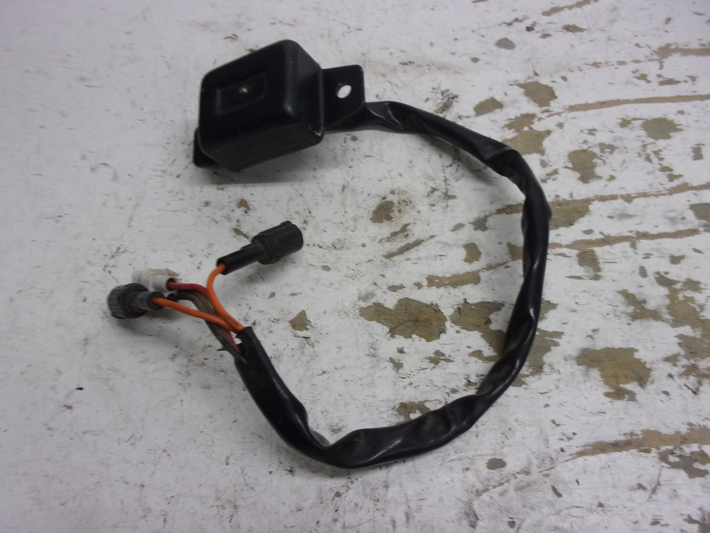 Kawasaki Jet Ski 1994-1995 Super Sport XI OEM Trim Meter Relay Part# 27034-3705