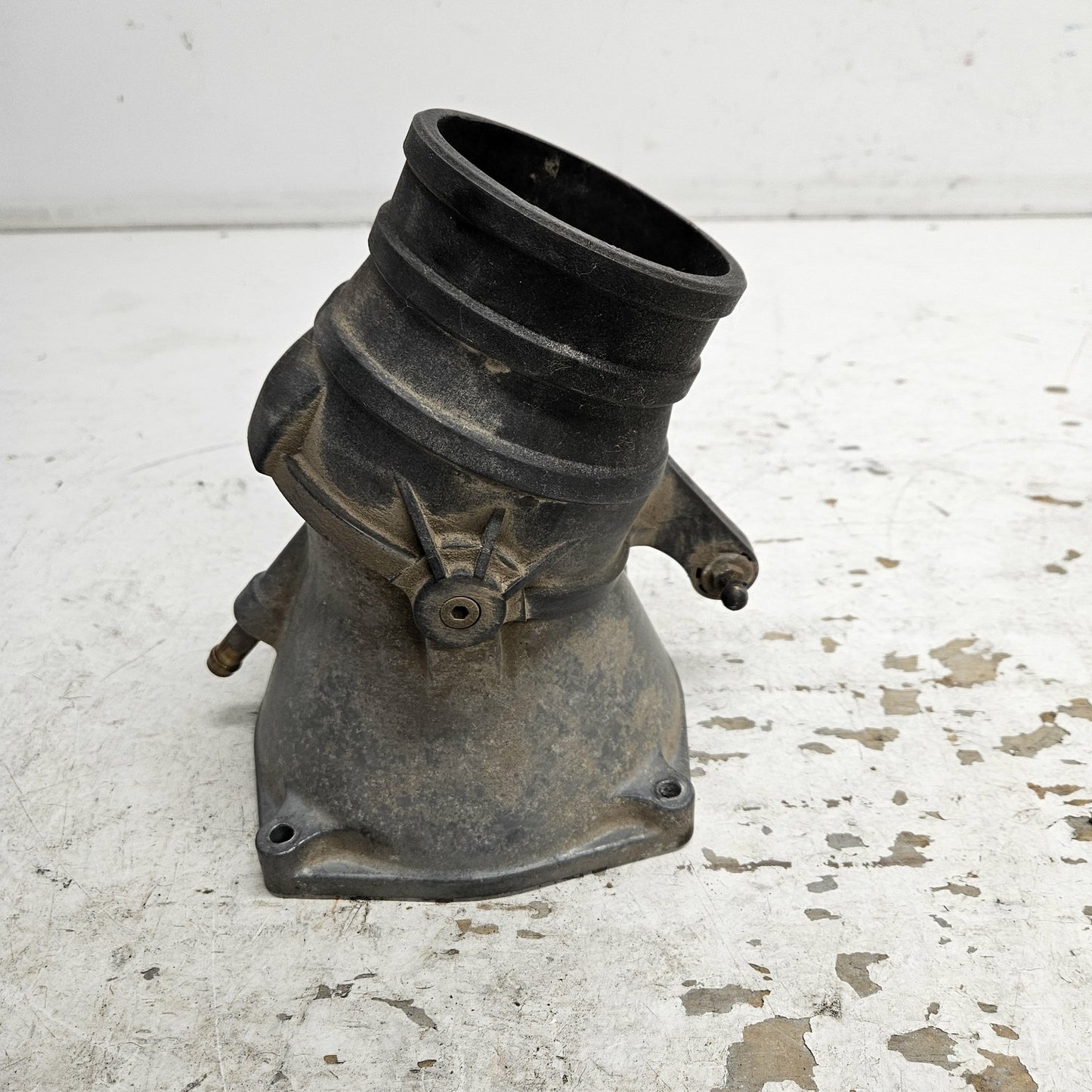 Kawasaki Jet Ski 1992-1993 750SS Pump Nozzle + Steering Nozzle Part# 59136-3718