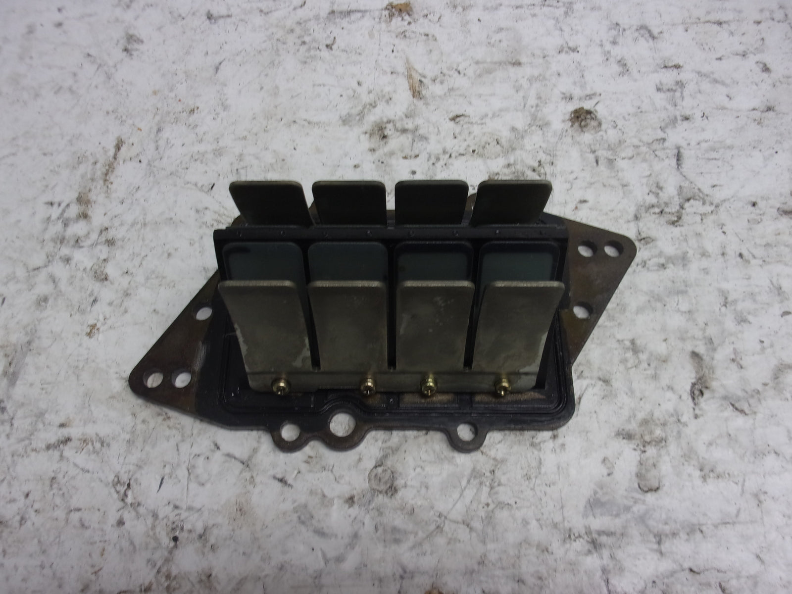 Yamaha Waverunner 1995-2005 GP XL XLT XA OEM Reed Valve Set Part 66V-13620-00-00