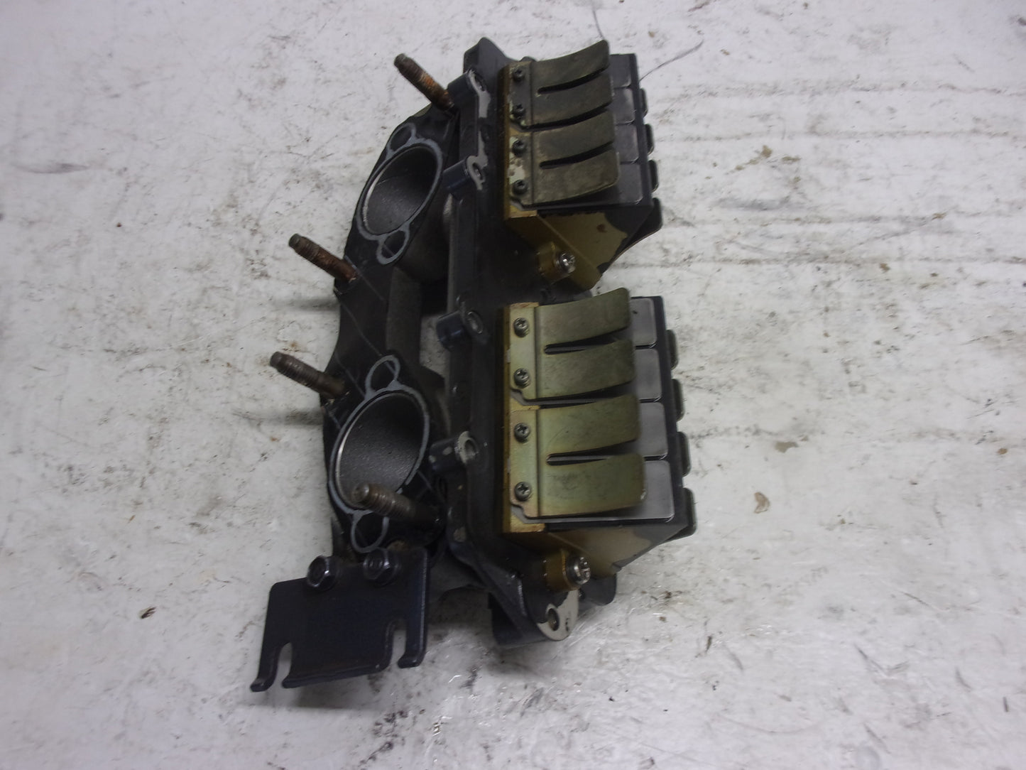 Yamaha 1994-2017 SJ Wave Raider/Venture/Blaster Manifold + Reeds 62T-13555-00-94