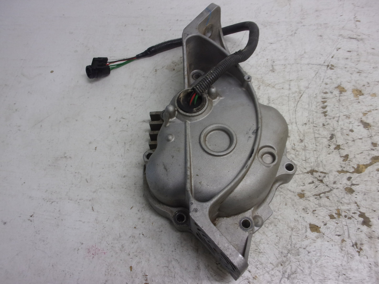 Yamaha WaveRunner 2002-2006 FX 140/1000 Flywheel Cover + Stator 60E-81337-00-94