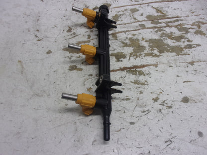 Yamaha 2016-2017 VX V1 EX  OEM Fuel Rail + Injectors Part# 6EY-13761-00-00