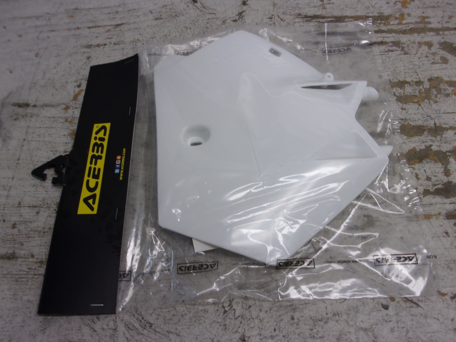 KTM Dirt Bike 2004-2012 SX 85 NEW Acerbis White Front Number Plate # 0016369.030