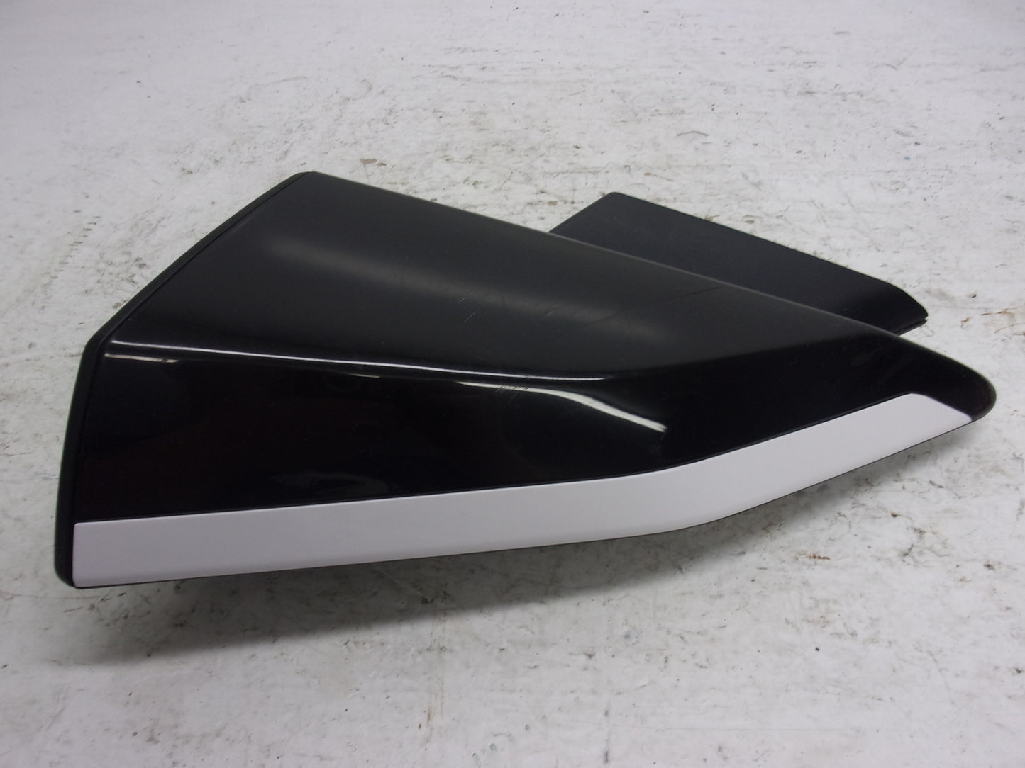 Yamaha 2019-2021 FX Cruiser HO OEM Black & White Right Mirror # F3X-U590E