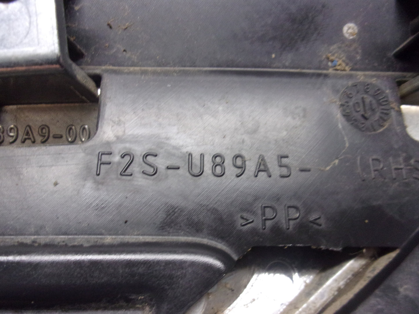 Yamaha WaveRunner 2012 FX Cruiser SHO1.8 L OEM RH Rear Cover # F2S-U890N-10-00