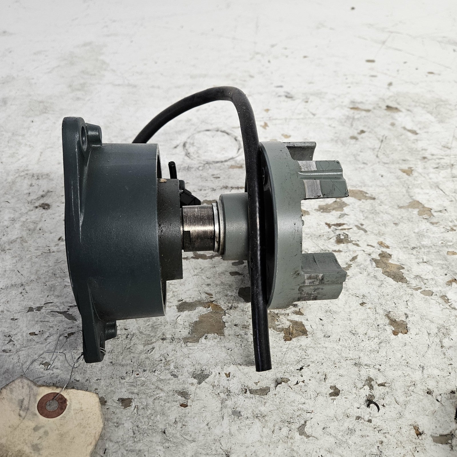 Yamaha 1997 WaveVenture 1100 Bearing Housing + Coupler Part# 61X-45332-02-97