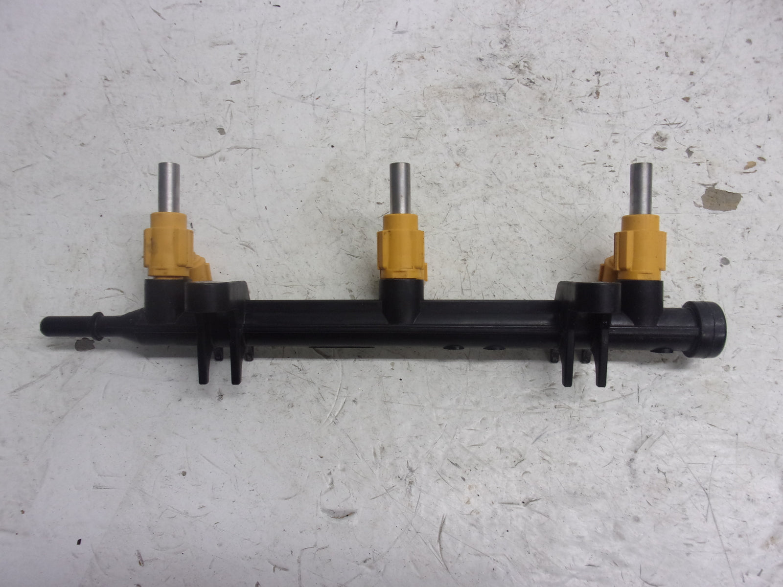 Yamaha 2016-2017 VX V1 EX Barely Used OEM Fuel Rail + Injectors 6EY-13761-00-00