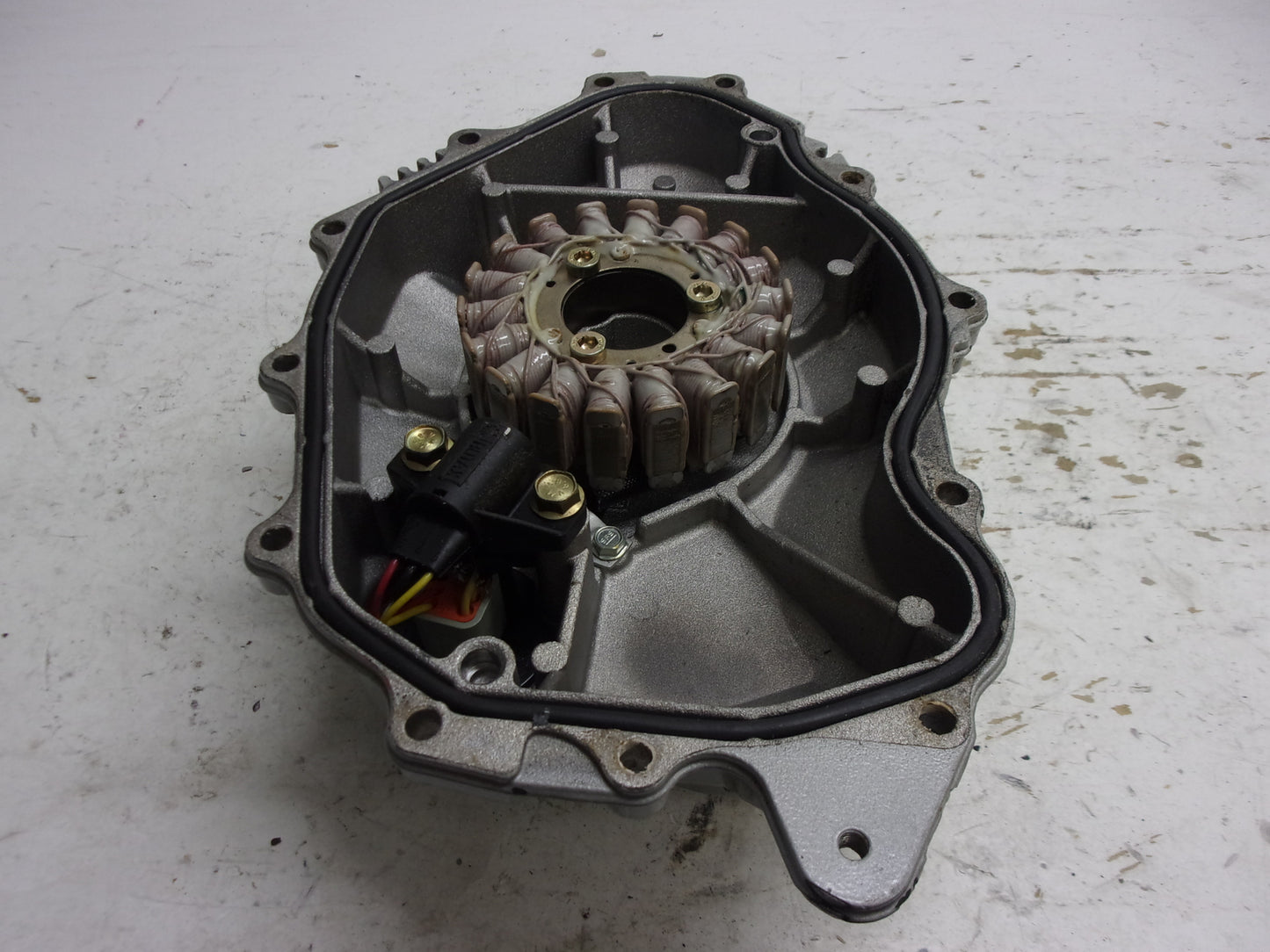 Sea Doo Bombardier 2003 GTX RX XP DI 951 OEM Stator + Ignition Cover # 420811421