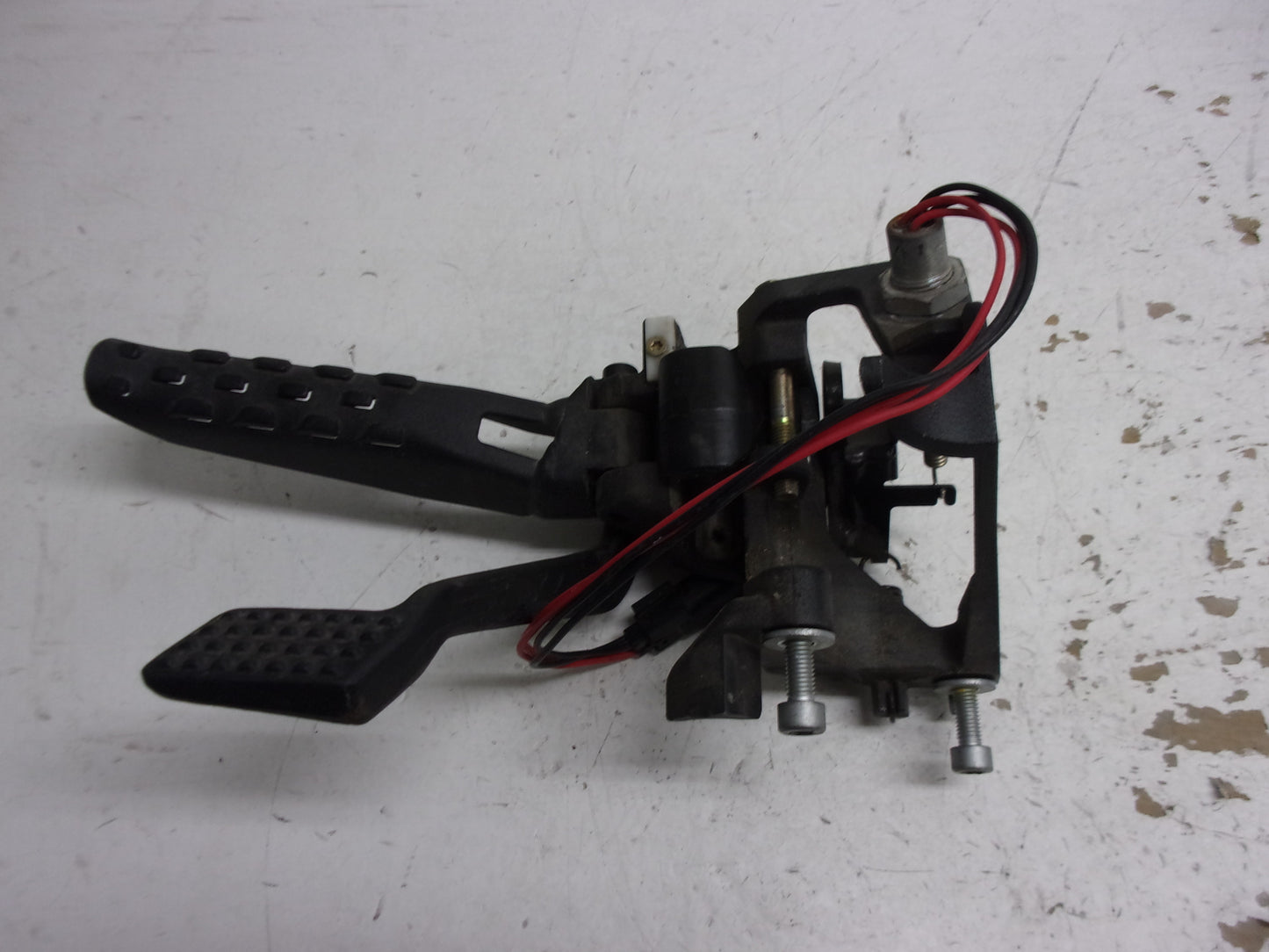 Can-Am  2019-2022 Ryker OEM Right Master Cylinder Footpeg + Support # 705601580